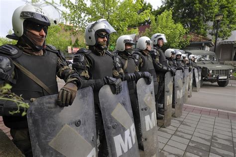 25 NAT0-led peacekeepers injured in Kosovo in clashes with Serbs outside municipal building